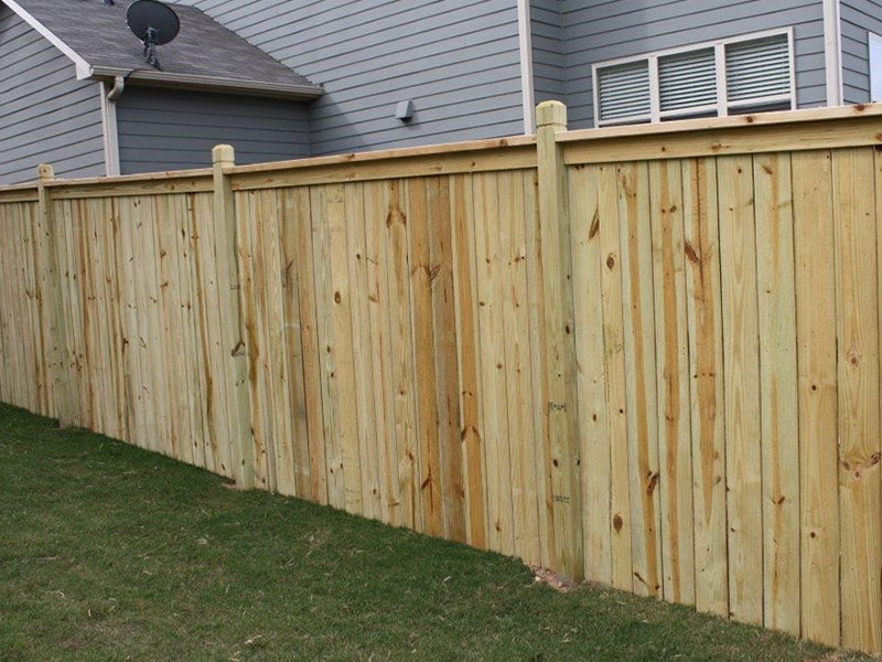 Buford GA cap and trim style wood fence