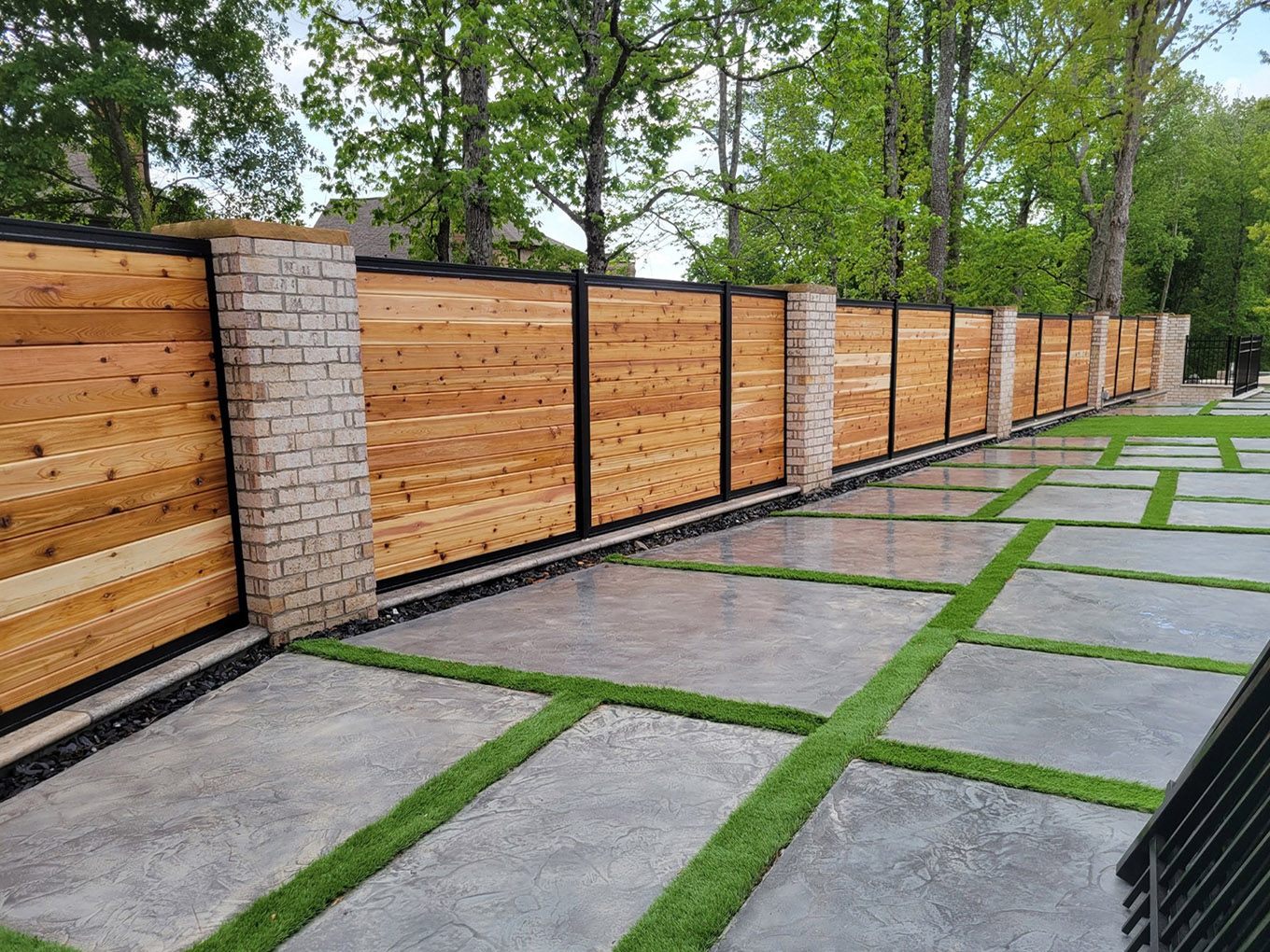 Lawrenceville GA horizontal style wood fence