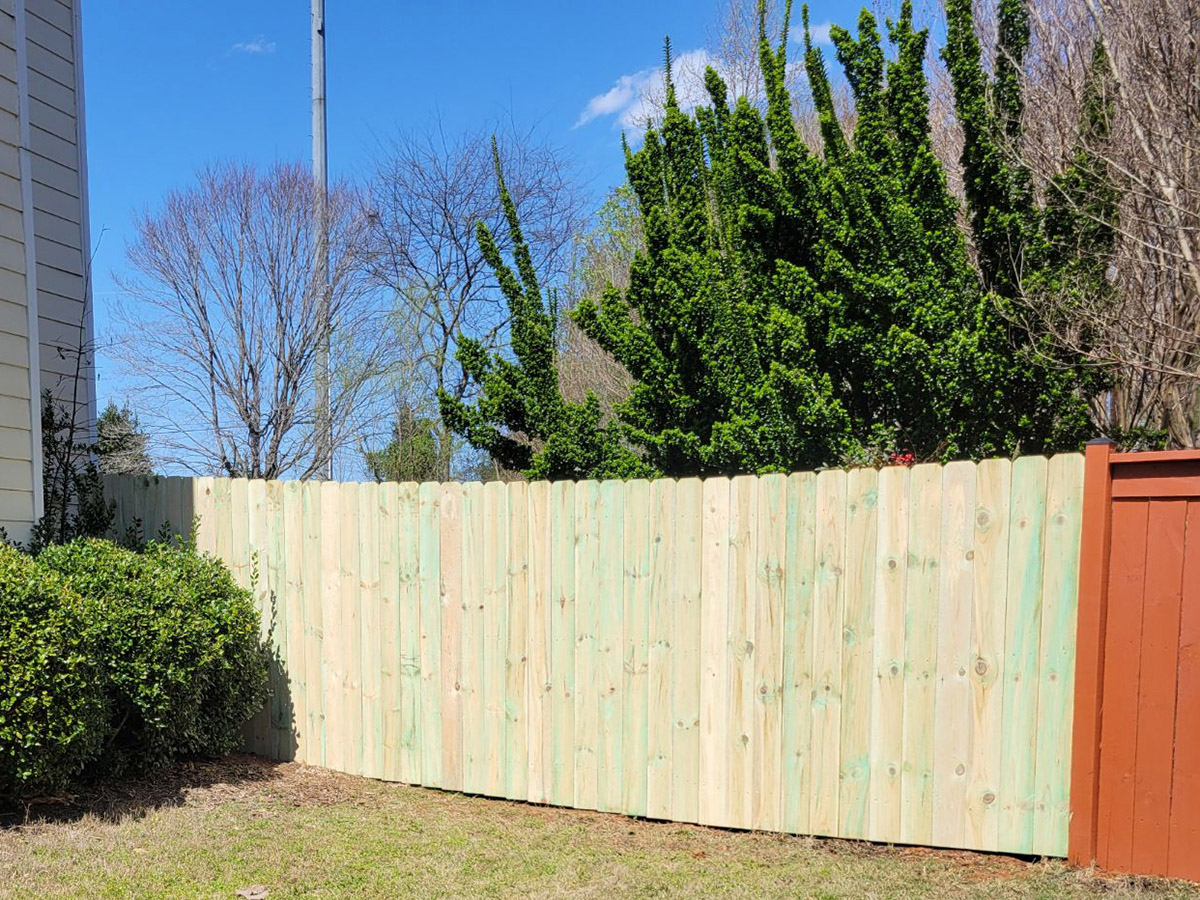 Lawrenceville GA stockade style wood fence