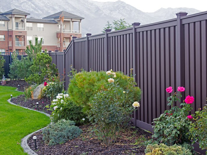 Lithonia Georgia residential fencing contractor