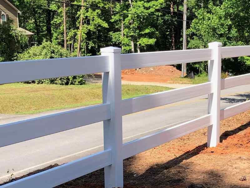 Vinyl Fence Example located in the Northern Georgia Region